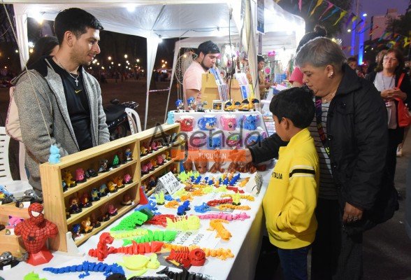 30 de Octubre | La Feria de Artesanos en el parque Avellaneda - Agenda ...