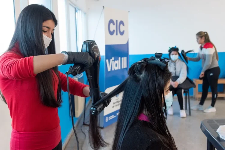 Talleres gratuitos de Peluquería para hombres y mujeres