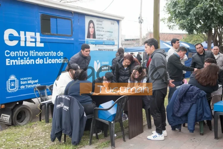 El Operativo Integral de la Capital acerca trámites y servicios gratuitos a los barrios Floresta y El Molino